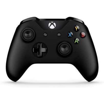 Xbox one & fc25 image 2