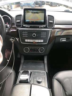 Mercedes GLE 350 4 matic image 3