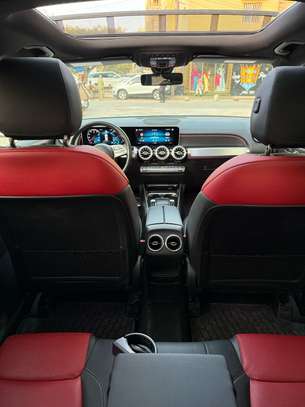 Mercedes GLB 250 2021 image 8