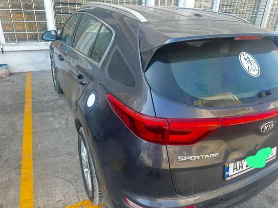 Kia Sportage SUV compact gris 5 portes image 2
