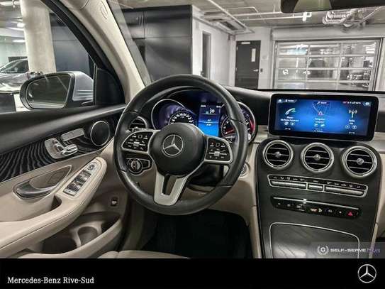 Mercedes glc coupe 2022 image 9