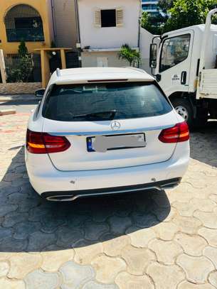 LOCATION MERCEDES CLASSE C FULL OPTIONS image 3