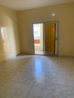 Appartement spacieux à Nord Foire image 8