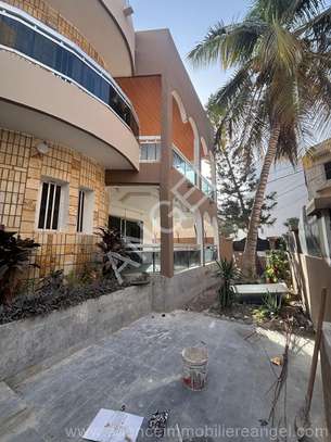 Ref_6223_GL Villa de 374m² à vendre à Biagui Virage image 1