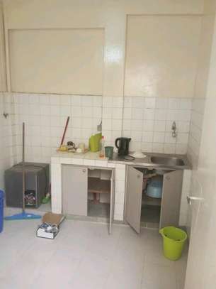 Appartement deux chambres meublees image 4