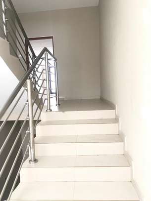 Appartement Rez de chaussee au virage image 10