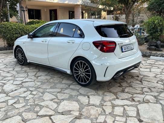 Mercedes Classe A 250 Pack Sport AMG image 3
