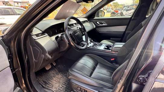 Land Rover Velar 250S image 3