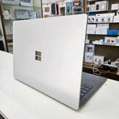 Microsoft Surface laptop3 i7 image 6