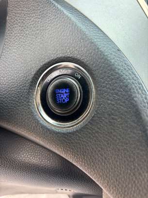 HYUNDAI GRANDEUR image 10