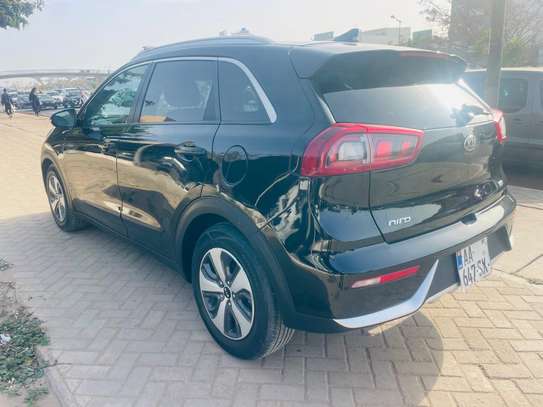 KIA NIRO HYBRIDE 2018 image 8