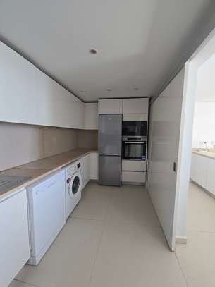 Duplex F4 Vue Sur Mer Corniche Mermoz image 4
