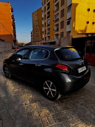 Peugeot 208 Xs lime 2016 image 3