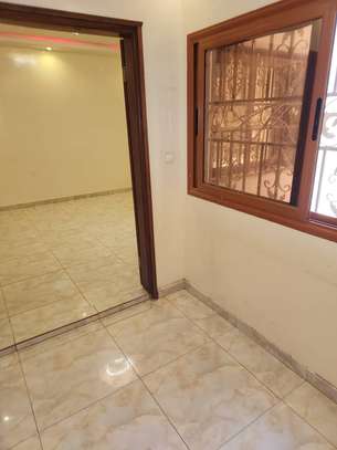 Studios a louer aux Almadies image 2