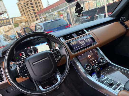 Range Rover Sport SUPERCHARGED image 15