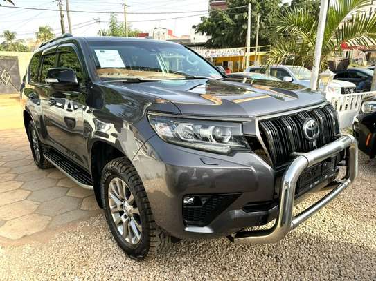 Toyota land cruiser VX image 3