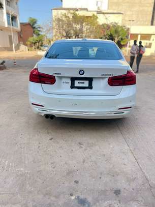 BMW 328i XDrive 2016 image 15