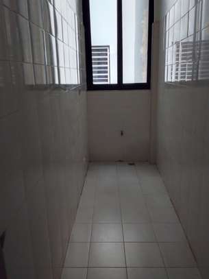 Appartement de 3 chambres salon à louer au virage image 6