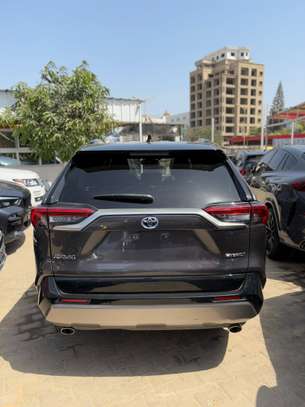 Toyota RAV 4 2024 image 4