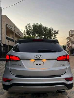 Hyundai Santafe 2018 image 8