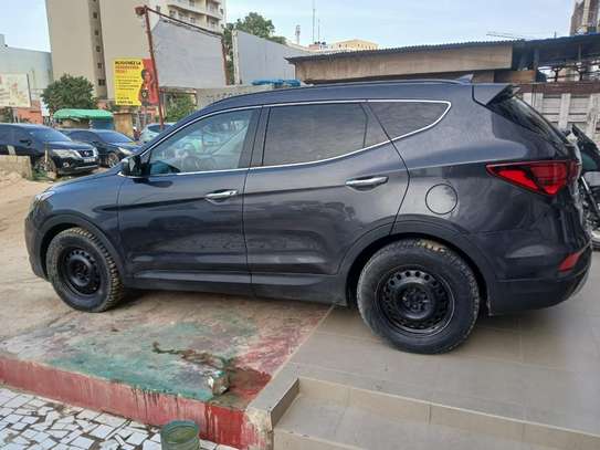 LOCATION HYUNDAI SANTA FE AUTOMATIQUE/ESSENCE image 9
