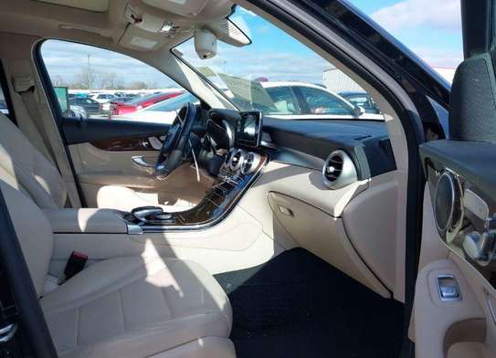MERCEDES GLC 300. 2017 image 13