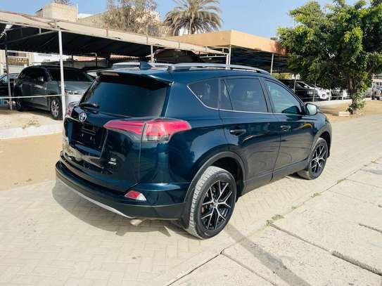 TOYOTA RAV 4 2018 image 5