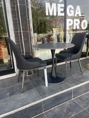 Salon sejour pour espace familial ou boutique image 2