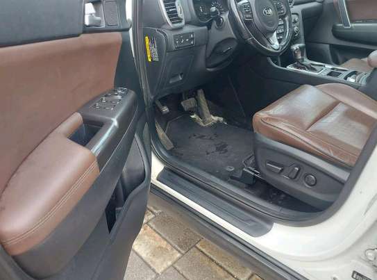 KIA SPORTAGE image 13