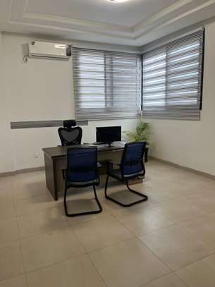 Bureau équipé à Mermoz image 2