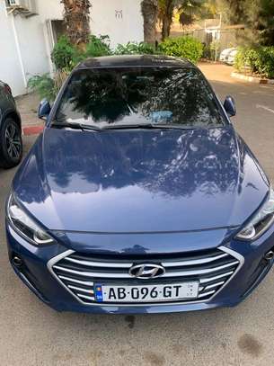 Hyundai avante full options disponible image 3