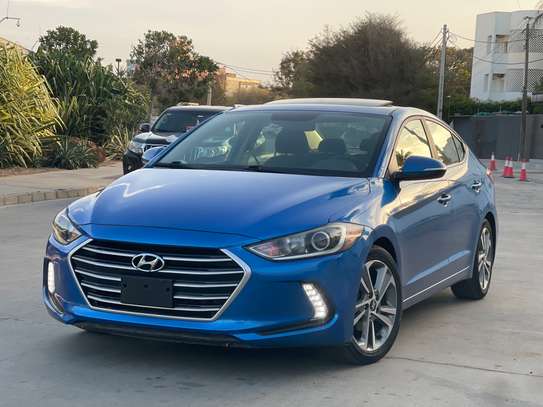 Hyundai Elantra 2017 venant full option image 3