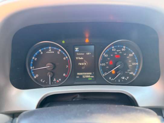 TOYOTA RAV4 XLE AWD 2018 image 14