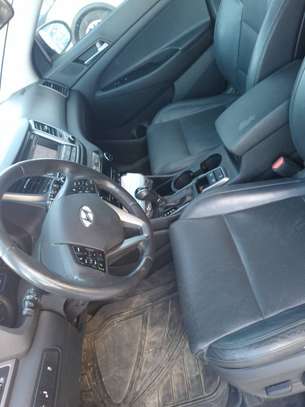 Hyundai Tucson 2.0 AWD image 8