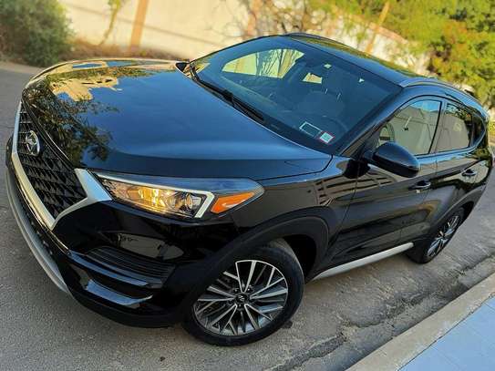 Hyundai Tucson SEL image 2