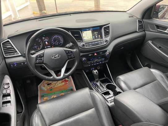 HYUNDAI TUCSON 2016 image 8