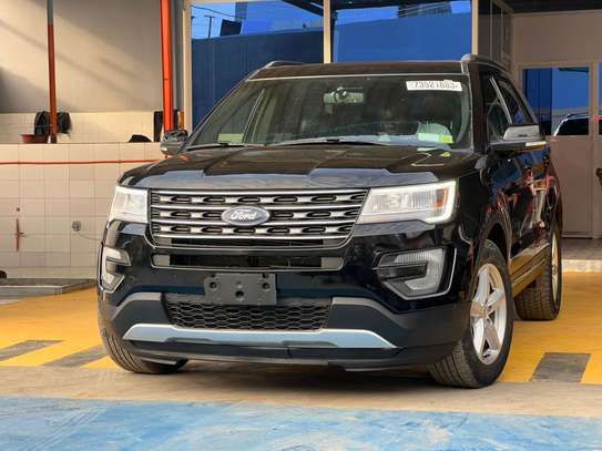 Ford explorer image 1