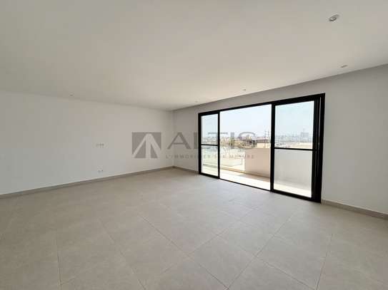 APPARTEMENT À LOUER AU POINT E image 1