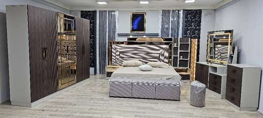 CHAMBRE A COUCHER ARMOIRE 6BATTANTS 6PICES MARRON image 1