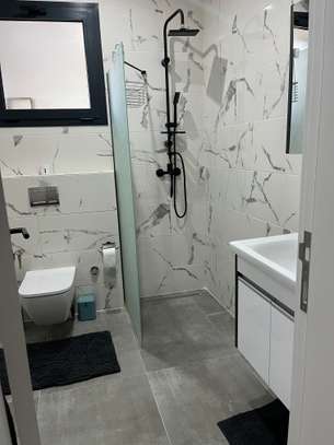 Appartement F3 au Point E meublé et équipé image 10