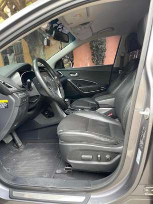 Hyundai santa fe image 3
