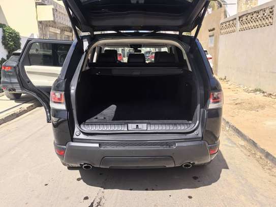 RANGE ROVER SPORT 3.0 SDV6 306 HSE DYNAMIC Auto image 4