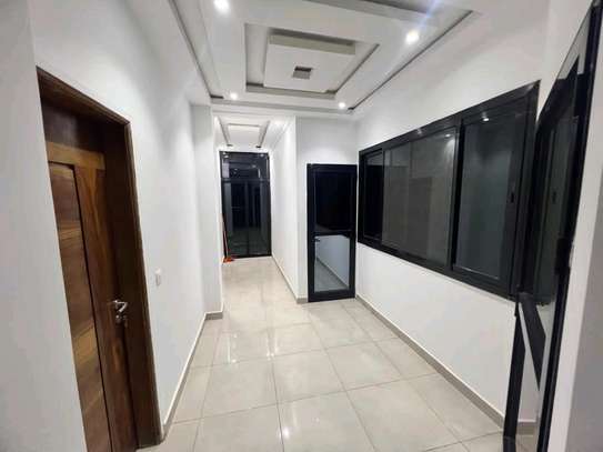 Appartement F4 à la Cité Keur Gorgui haut standing image 4