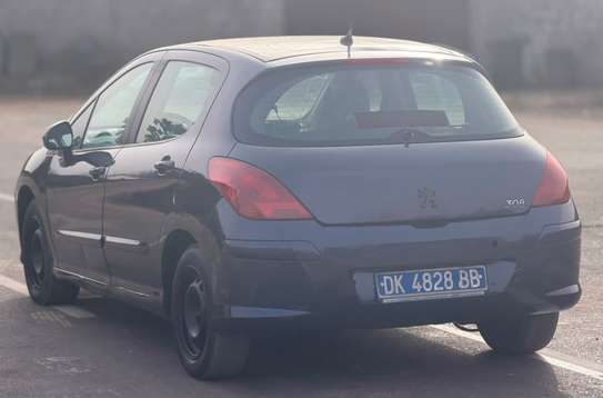 peugeot 308 année 2010 image 9