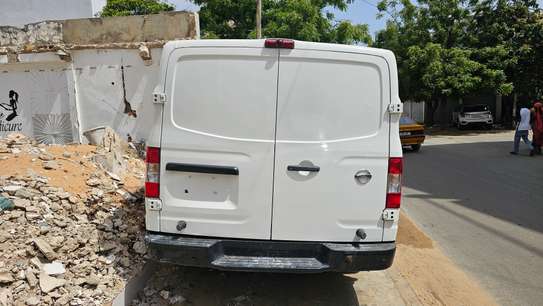 Nissan Nv1500 image 9