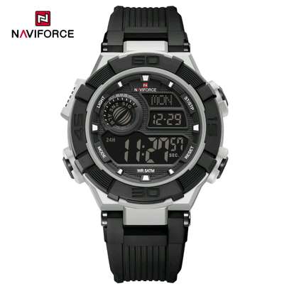 Montre Naviforce authentique image 13
