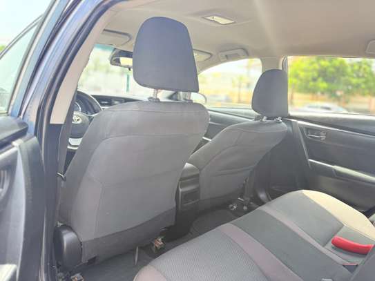Toyota Corolla 2018 LE image 9