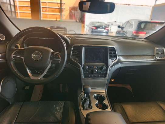 JEEP CHEROKEE OVERLAND image 8