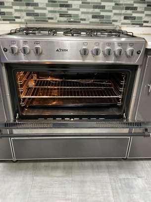 CUISINIERE image 2