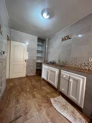 Magnifique appartement de type F4 à louer image 7